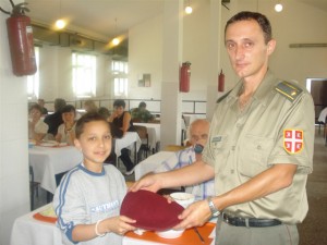 DSC04601 300x225 Дружење Војске и породица палих бораца 28.06.2011