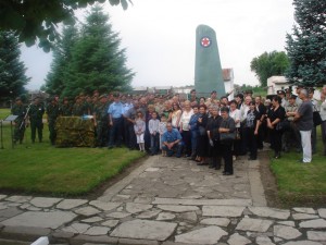 Druzenje14 300x225 Дружење Војске и породица палих бораца 28.06.2011